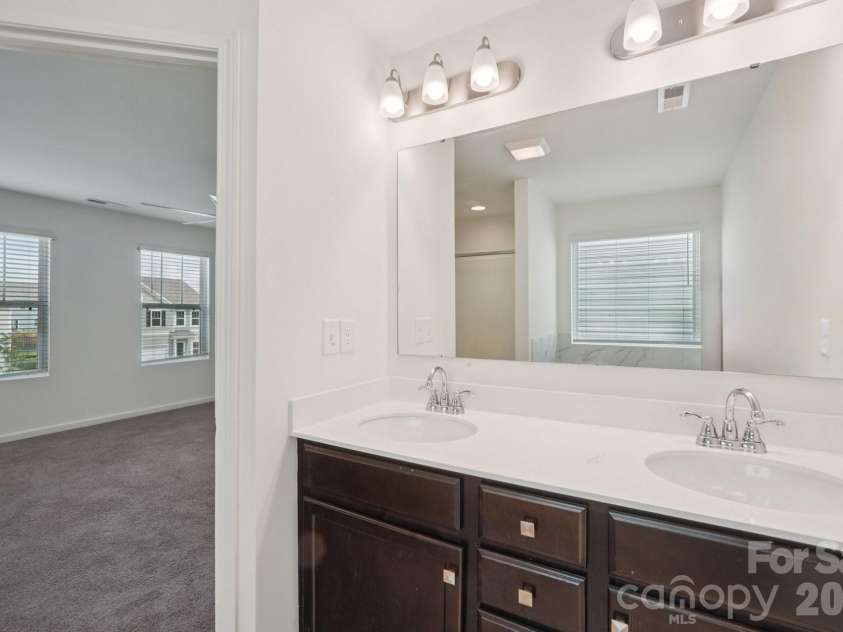 120 Mooring Drive, Statesville, NC 28677.  MLS# CAR4351602, YatesRealty ID 6387. 