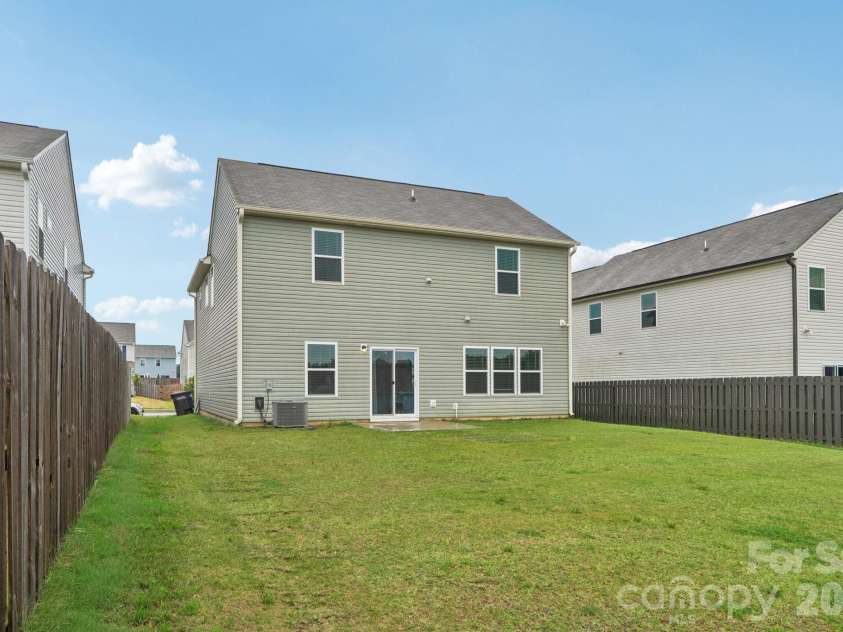 120 Mooring Drive, Statesville, NC 28677.  MLS# CAR4351602, YatesRealty ID 6387. 