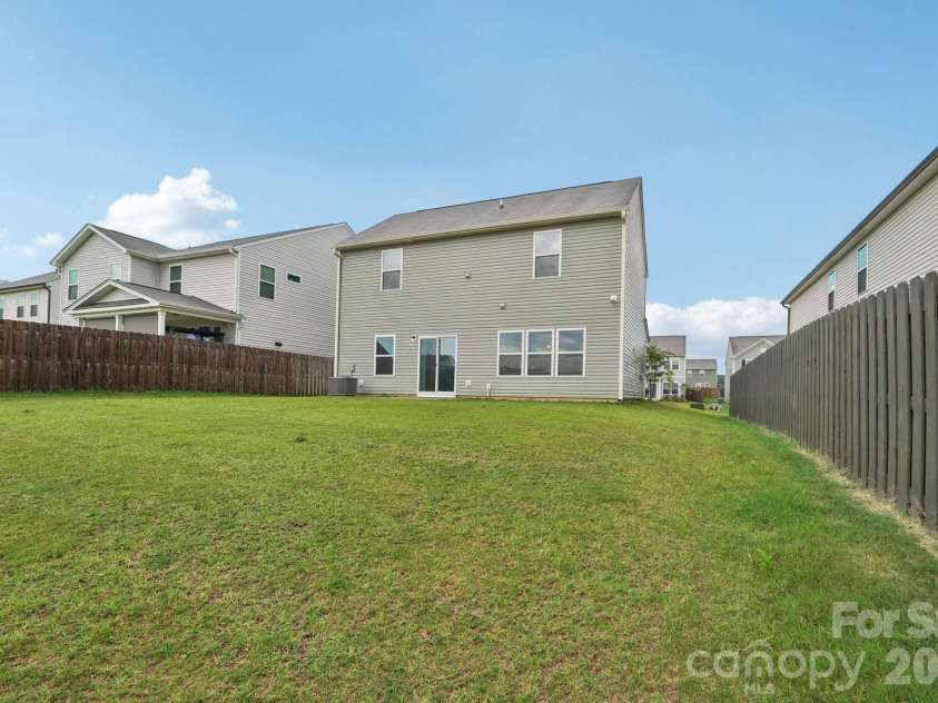 120 Mooring Drive, Statesville, NC 28677.  MLS# CAR4351602, YatesRealty ID 6387. 