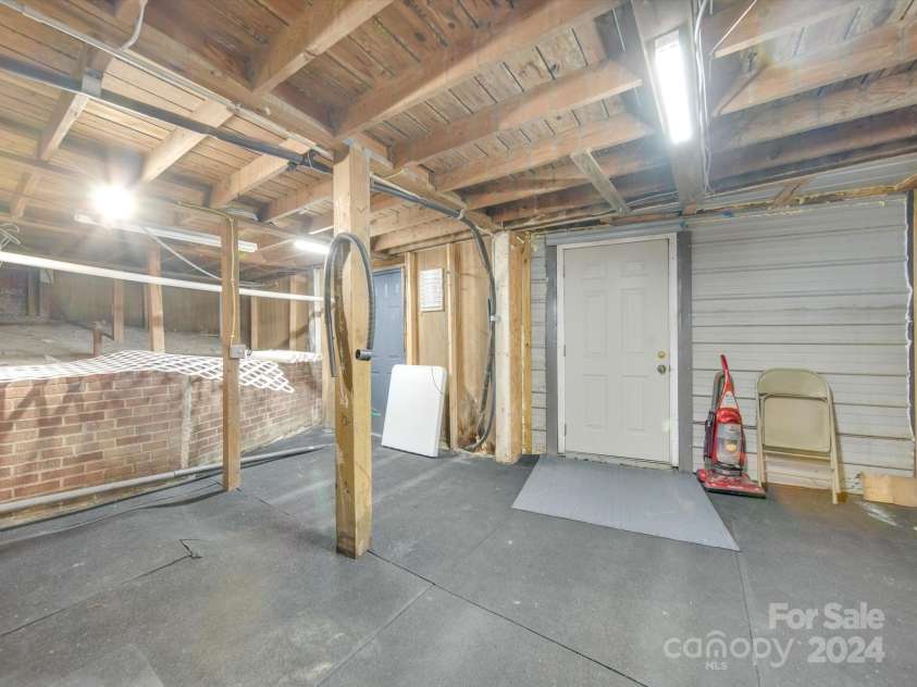 504 Pine Lane, Wadesboro, NC 28170.  MLS# CAR4201642, YatesRealty ID 6387. 