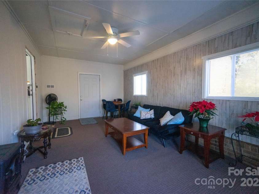 155 Old Airport Road, Statesville, NC 28677.  MLS# CAR4161080, YatesRealty ID 6388. 