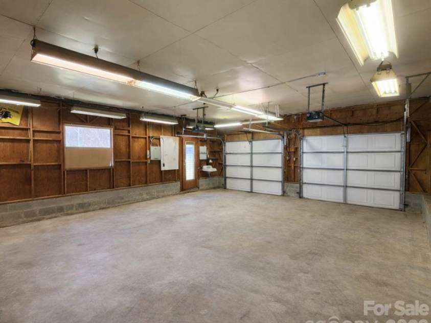 3361 US 321 Highway, Newton, NC 28658.  MLS# CAR4352654, YatesRealty ID 6388. 