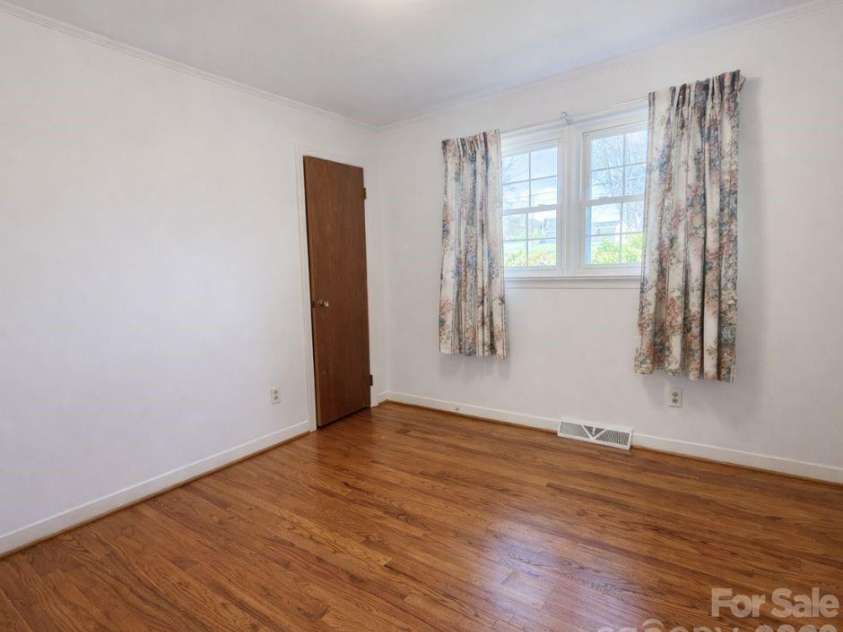 3361 US 321 Highway, Newton, NC 28658.  MLS# CAR4352654, YatesRealty ID 6388. 