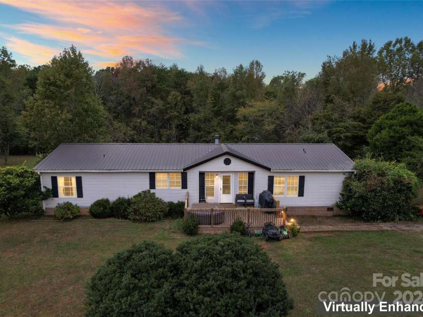 335 Red Rose Lane, Mooresville, NC 28115.  MLS# CAR4192421, YatesRealty ID 6389. 