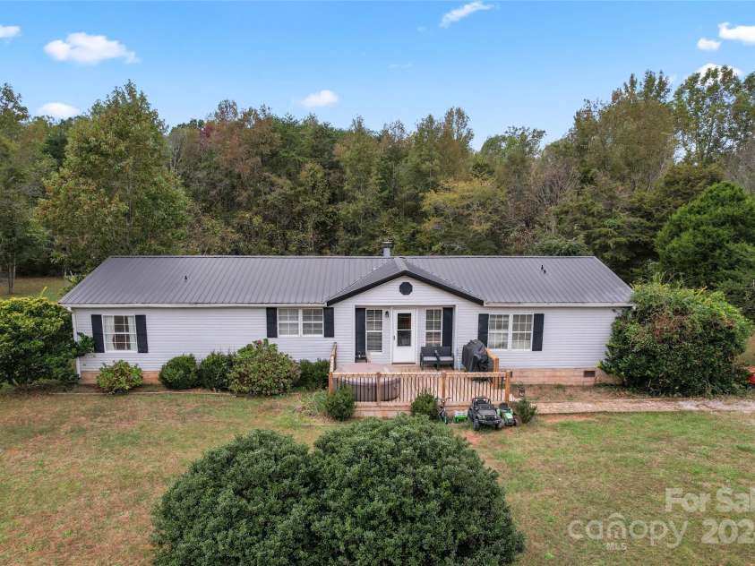 335 Red Rose Lane, Mooresville, NC 28115.  MLS# CAR4192421, YatesRealty ID 6389. 