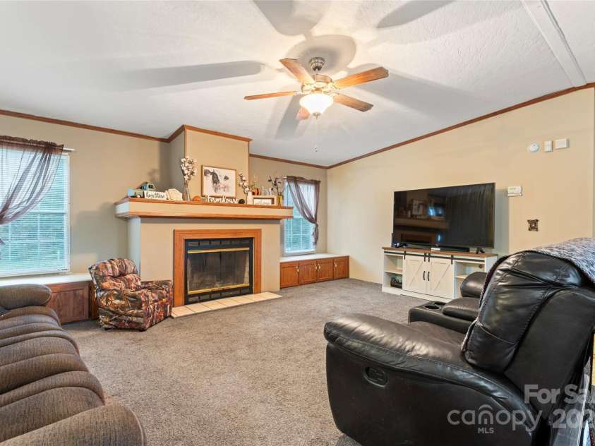 335 Red Rose Lane, Mooresville, NC 28115.  MLS# CAR4192421, YatesRealty ID 6389. 