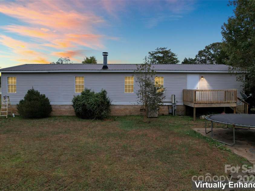 335 Red Rose Lane, Mooresville, NC 28115.  MLS# CAR4192421, YatesRealty ID 6389. 