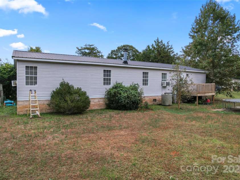 335 Red Rose Lane, Mooresville, NC 28115.  MLS# CAR4192421, YatesRealty ID 6389. 