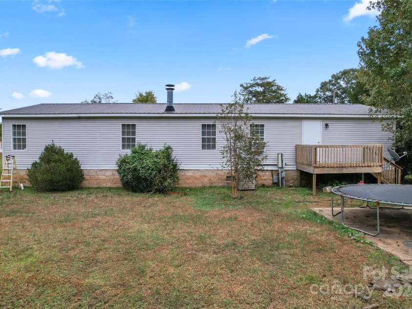 335 Red Rose Lane, Mooresville, NC 28115.  MLS# CAR4192421, YatesRealty ID 6389. 