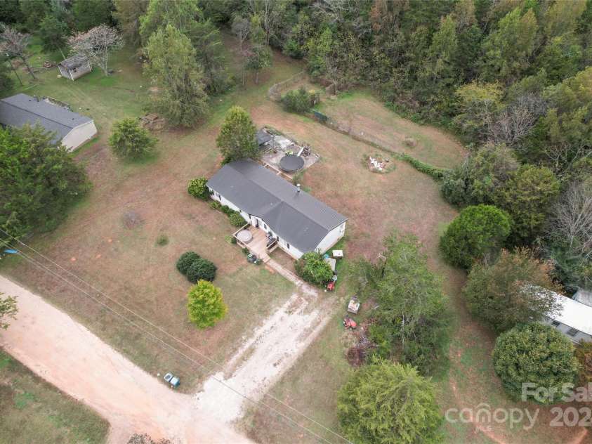 335 Red Rose Lane, Mooresville, NC 28115.  MLS# CAR4192421, YatesRealty ID 6389. 