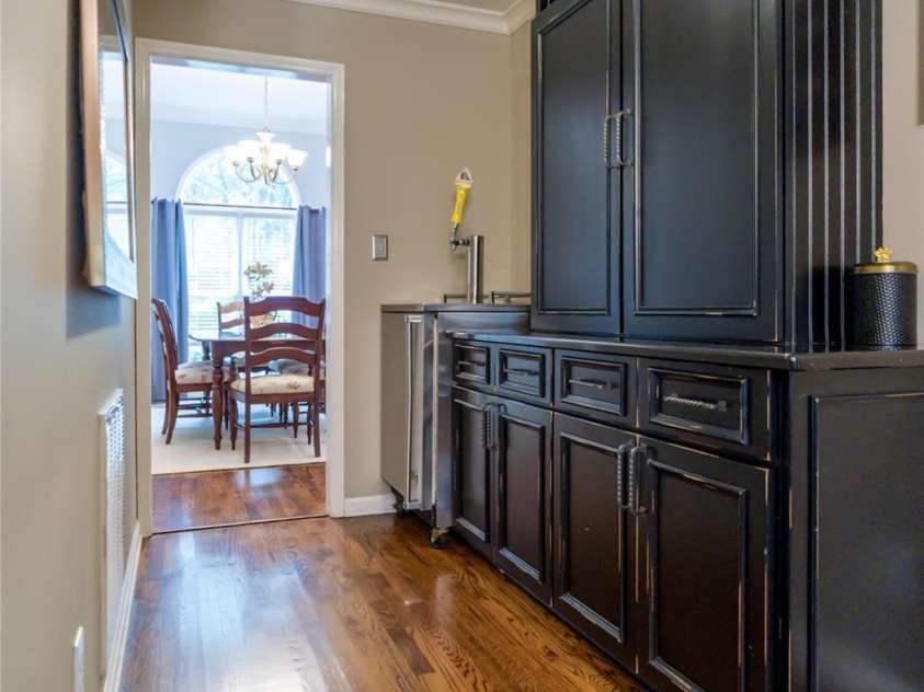 10235 Mount Holly Road, Charlotte, NC 28214.  MLS# CAR4177384, YatesRealty ID 639. 