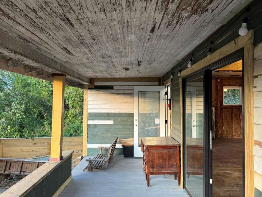 16 Drury Lane, Sylva, NC 28779.  MLS# CAR4320345, YatesRealty ID 639. 