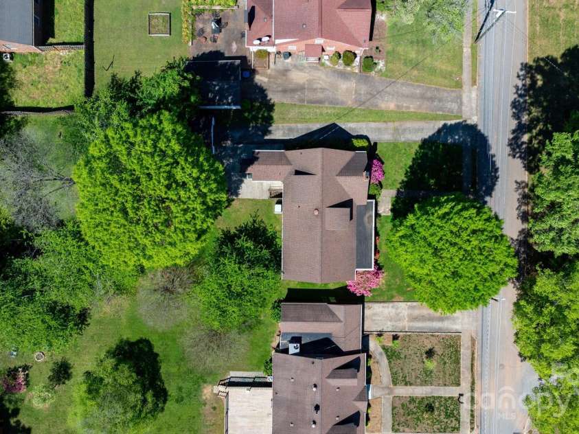 112 2nd Avenue, Maiden, NC 28650.  MLS# CAR4181421, YatesRealty ID 6390. 