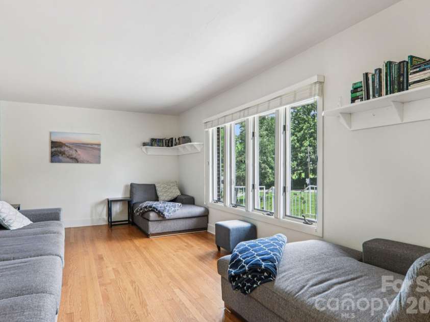 318 Old Leicester Highway, Asheville, NC 28806.  MLS# CAR4351611, YatesRealty ID 6390. 