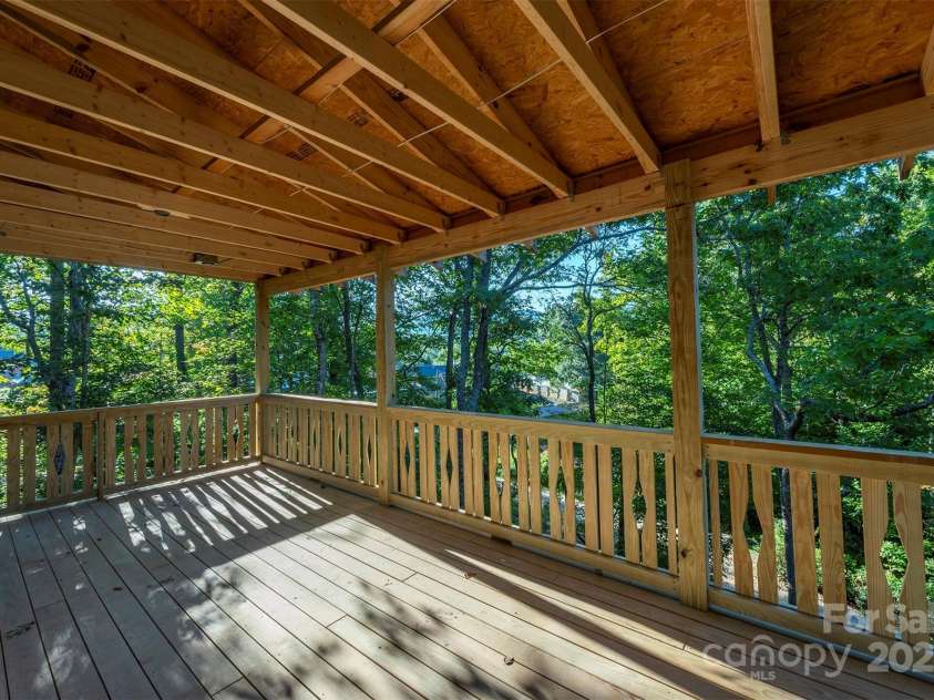 105 Bartram Way, Black Mountain, NC 28711.  MLS# CAR4330649, YatesRealty ID 6391. Covered Deck
