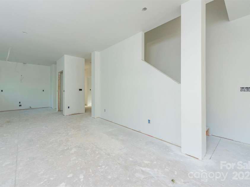 105 Bartram Way, Black Mountain, NC 28711.  MLS# CAR4330649, YatesRealty ID 6391. Living Space looking towards Kitchen.