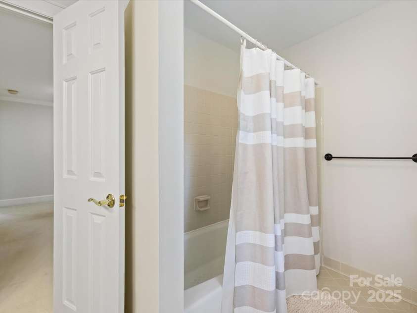 7329 Kennington Court, Charlotte, NC 28270.  MLS# CAR4223207, YatesRealty ID 6391. 