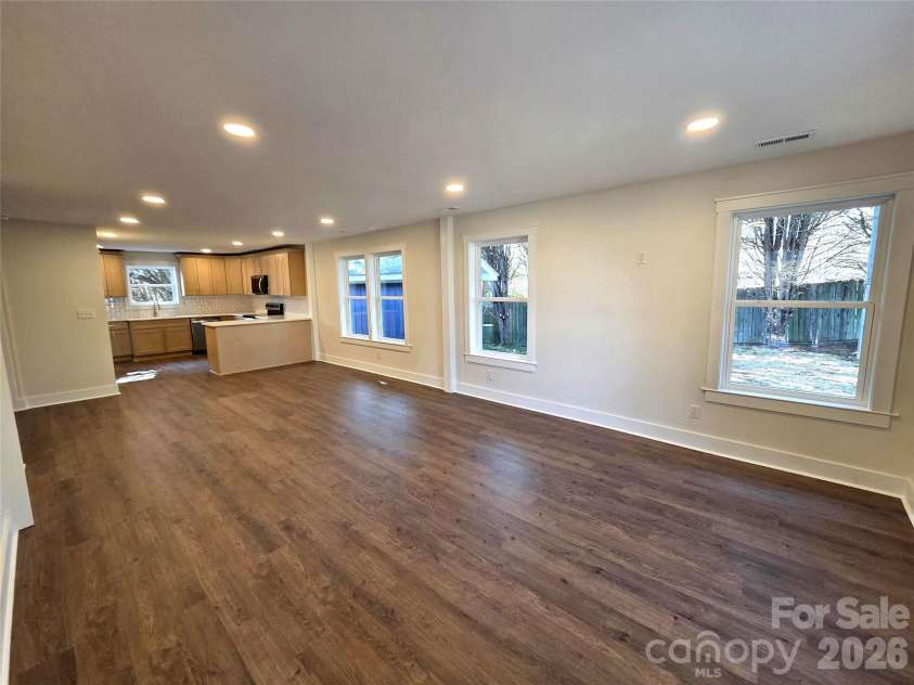 1809 C Street, Kannapolis, NC 28081.  MLS# CAR4349779, YatesRealty ID 6392. 