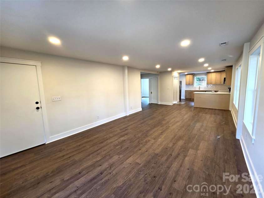 1809 C Street, Kannapolis, NC 28081.  MLS# CAR4349779, YatesRealty ID 6392. 