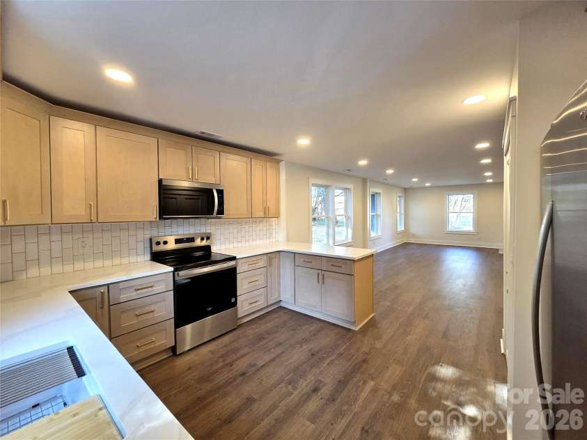 1809 C Street, Kannapolis, NC 28081.  MLS# CAR4349779, YatesRealty ID 6392. 