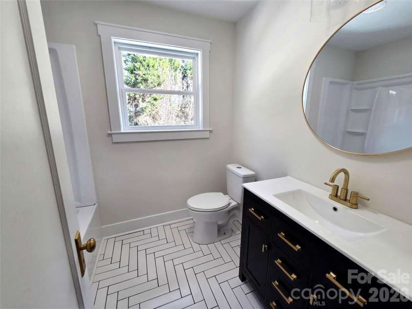 1809 C Street, Kannapolis, NC 28081.  MLS# CAR4349779, YatesRealty ID 6392. 
