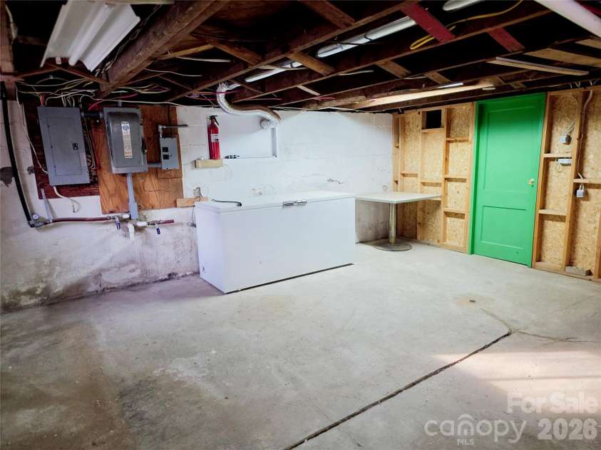 1809 C Street, Kannapolis, NC 28081.  MLS# CAR4349779, YatesRealty ID 6392. 