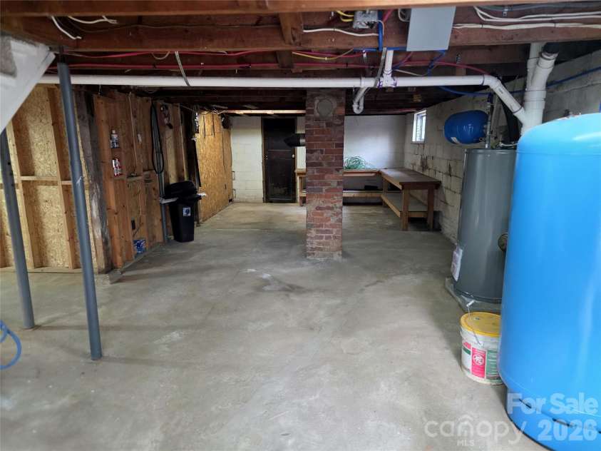 1809 C Street, Kannapolis, NC 28081.  MLS# CAR4349779, YatesRealty ID 6392. 