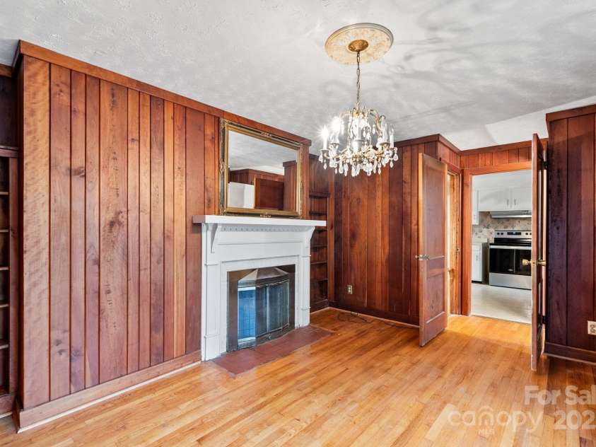 474 Main Street, Mars Hill, NC 28754.  MLS# CAR4228521, YatesRealty ID 6392. 