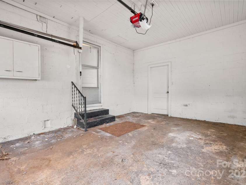 474 Main Street, Mars Hill, NC 28754.  MLS# CAR4228521, YatesRealty ID 6392. 