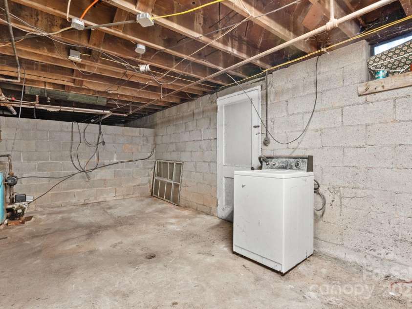 474 Main Street, Mars Hill, NC 28754.  MLS# CAR4228521, YatesRealty ID 6392. 