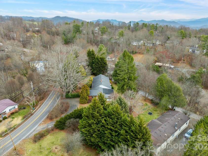474 Main Street, Mars Hill, NC 28754.  MLS# CAR4228521, YatesRealty ID 6392. 