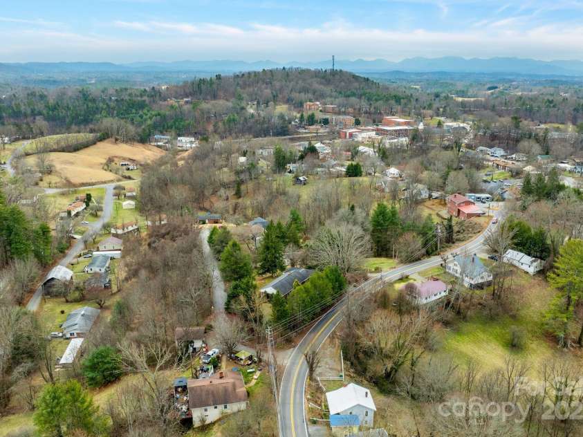 474 Main Street, Mars Hill, NC 28754.  MLS# CAR4228521, YatesRealty ID 6392. 