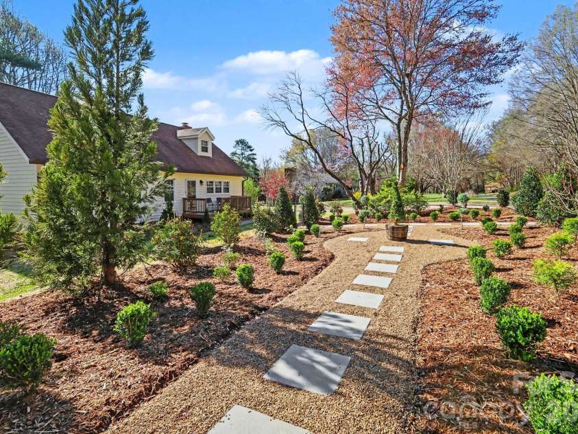 10116 Mountain Apple Drive, Mint Hill, NC 28227.  MLS# CAR4358060, YatesRealty ID 6395. 