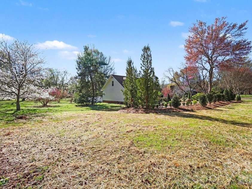 10116 Mountain Apple Drive, Mint Hill, NC 28227.  MLS# CAR4358060, YatesRealty ID 6395. 