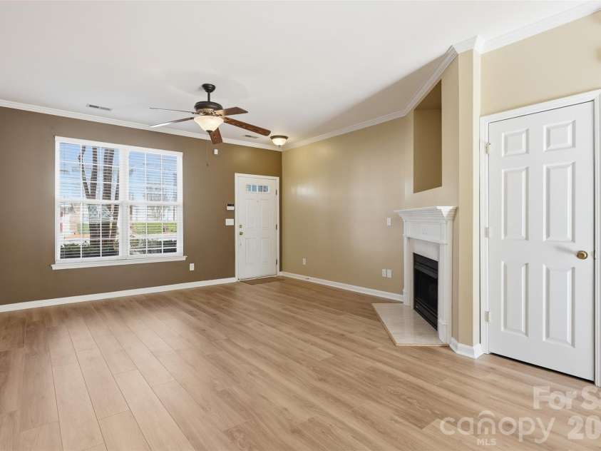 727 Shellstone Place, Fort Mill, SC 29708.  MLS# CAR4359626, YatesRealty ID 6396. 