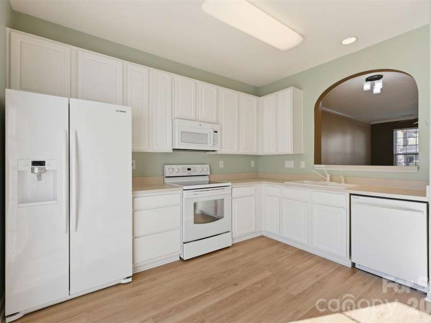 727 Shellstone Place, Fort Mill, SC 29708.  MLS# CAR4359626, YatesRealty ID 6396. 