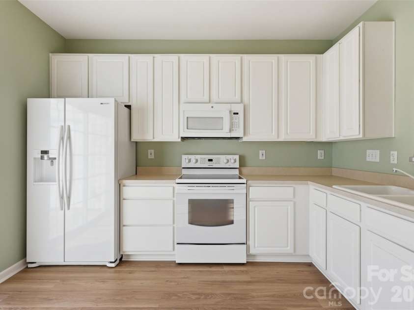 727 Shellstone Place, Fort Mill, SC 29708.  MLS# CAR4359626, YatesRealty ID 6396. 
