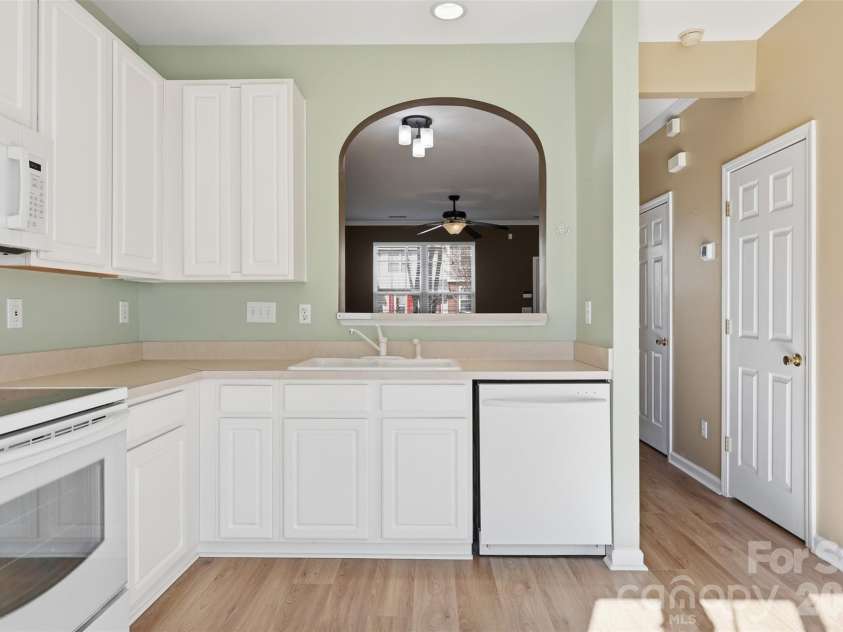 727 Shellstone Place, Fort Mill, SC 29708.  MLS# CAR4359626, YatesRealty ID 6396. 