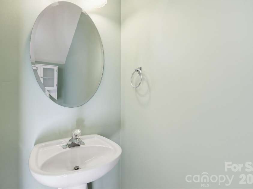 727 Shellstone Place, Fort Mill, SC 29708.  MLS# CAR4359626, YatesRealty ID 6396. Half bath on main level