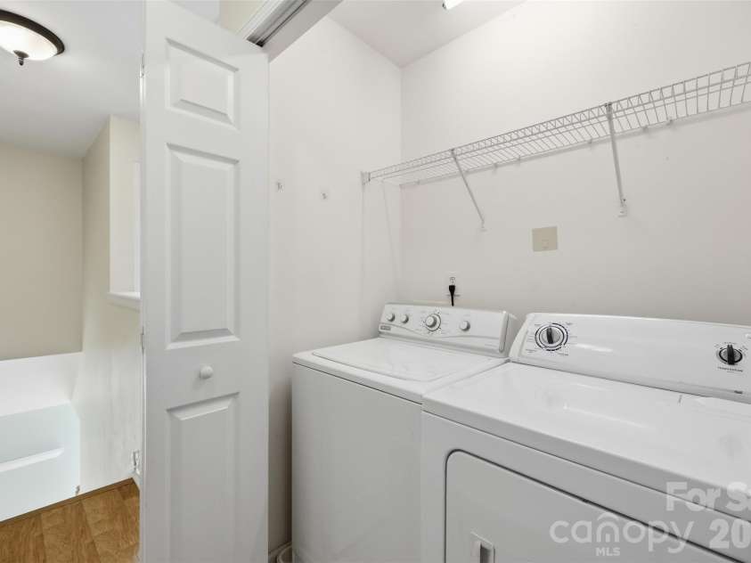 727 Shellstone Place, Fort Mill, SC 29708.  MLS# CAR4359626, YatesRealty ID 6396. Laundry closet, upper level