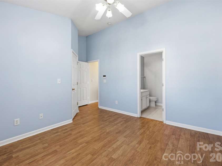 727 Shellstone Place, Fort Mill, SC 29708.  MLS# CAR4359626, YatesRealty ID 6396. Primary bedroom