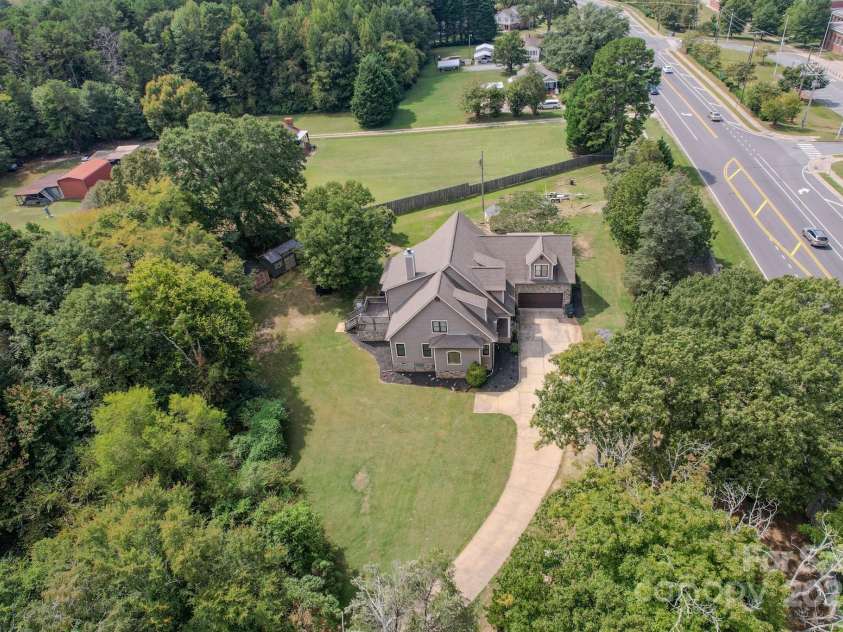 1132 Mt Holly Huntersville Road, Charlotte, NC 28214.  MLS# CAR4298460, YatesRealty ID 6397. 