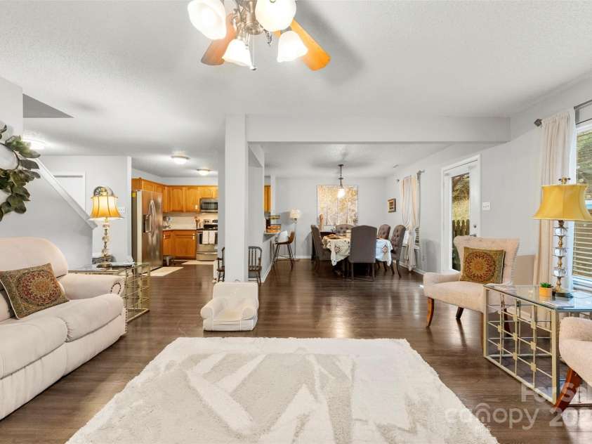 2011 Dunsmore Lane, Waxhaw, NC 28173.  MLS# CAR4240231, YatesRealty ID 64. 