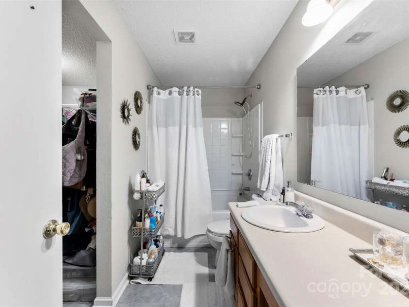 2011 Dunsmore Lane, Waxhaw, NC 28173.  MLS# CAR4240231, YatesRealty ID 64. 