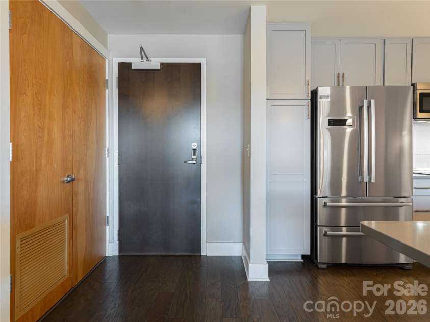 45 Asheland Avenue, Asheville, NC 28801.  MLS# CAR4342608, YatesRealty ID 64. 