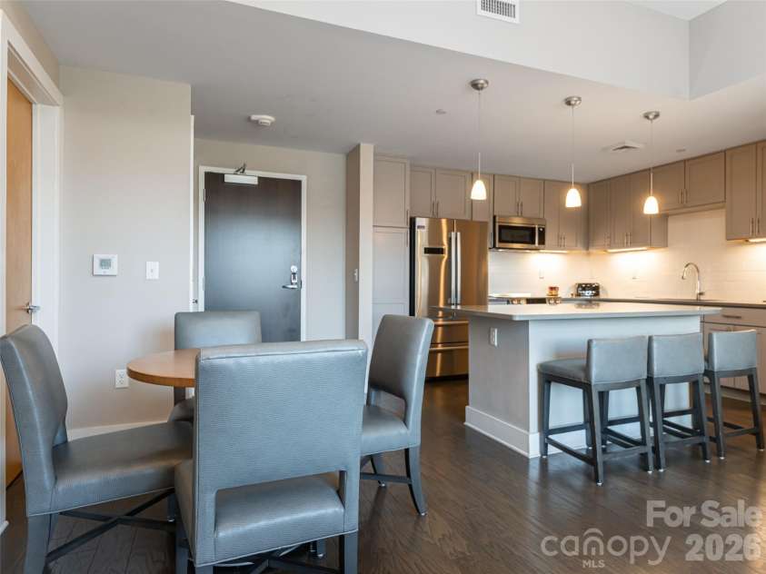 45 Asheland Avenue, Asheville, NC 28801.  MLS# CAR4342608, YatesRealty ID 64. 