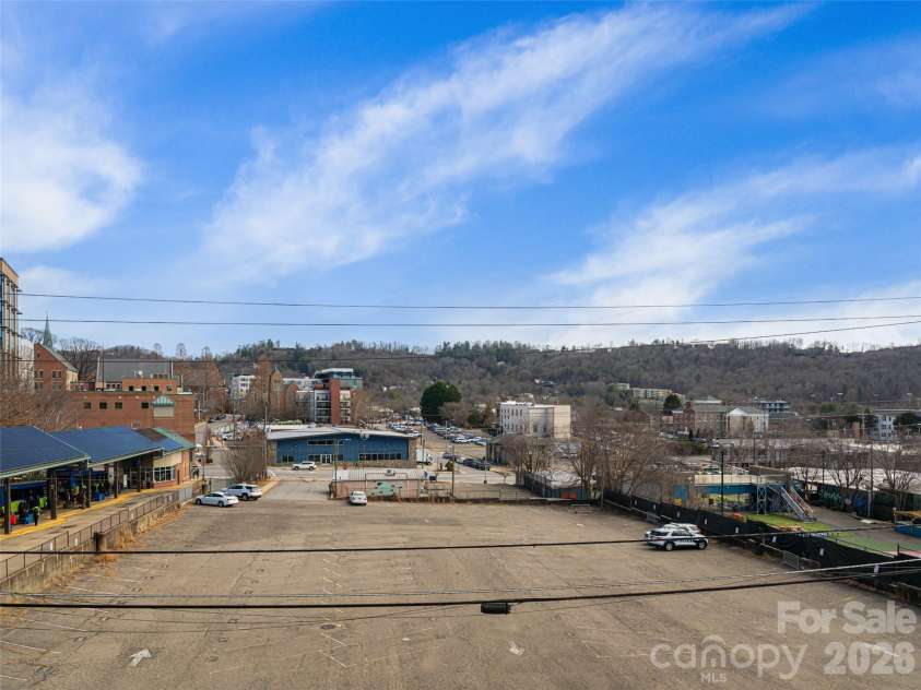 45 Asheland Avenue, Asheville, NC 28801.  MLS# CAR4342608, YatesRealty ID 64. 