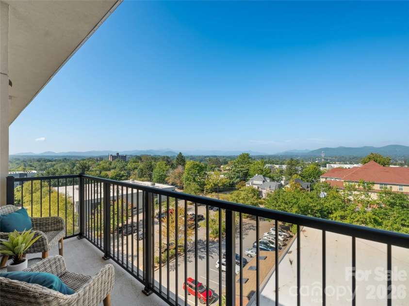 45 Asheland Avenue, Asheville, NC 28801.  MLS# CAR4417064, YatesRealty ID 64. 