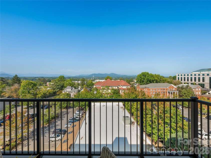 45 Asheland Avenue, Asheville, NC 28801.  MLS# CAR4417064, YatesRealty ID 64. 