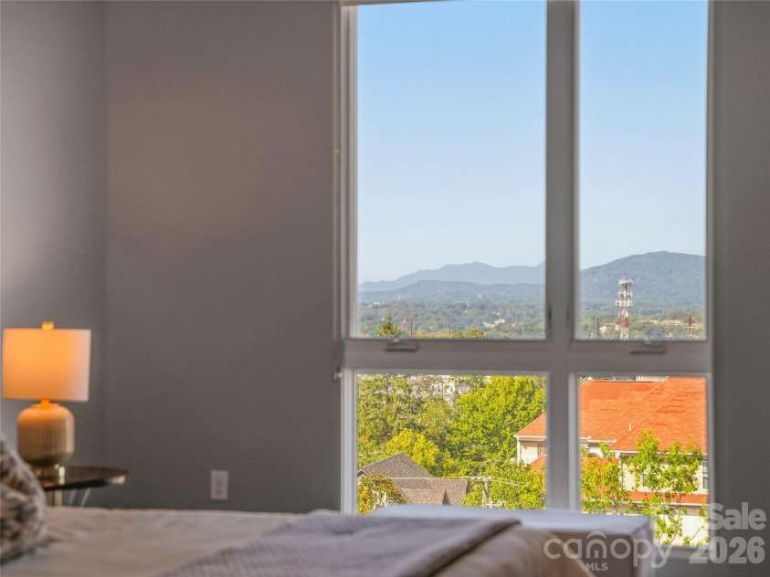45 Asheland Avenue, Asheville, NC 28801.  MLS# CAR4417064, YatesRealty ID 64. 